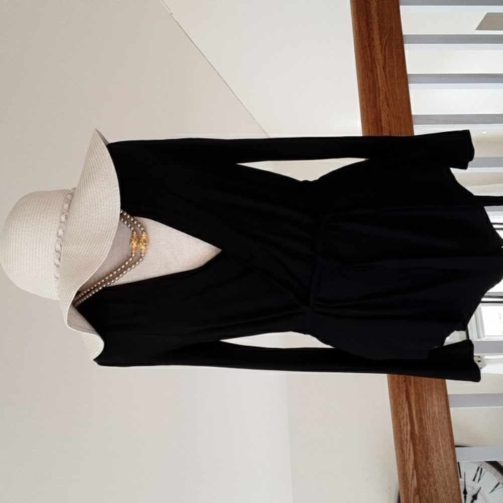 White House Black Market black topper SZ XS
